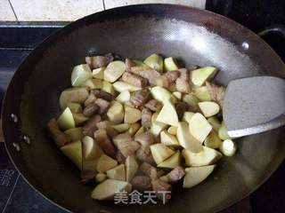 家常菜-----茭白焖肉的做法步骤:9