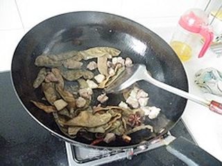 沂蒙农家菜---米豆皮炖肉的做法步骤：7