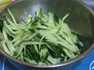 香菇肉丁鸡蛋面的做法步骤:12