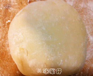 麻辣葱花卷—第一次蒸花卷的做法步骤：1