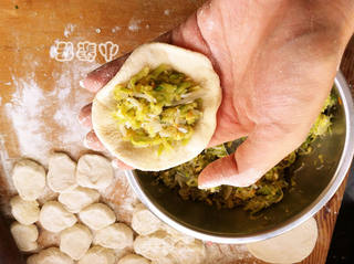 生煎素锅贴的做法步骤:5