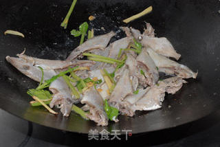 香芹煮鹿仔的做法步骤:7