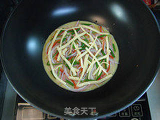 “异国风情”—披萨蛋饼的做法步骤:8