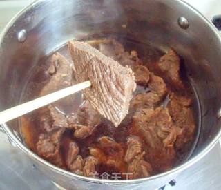 牛肉与咖喱真是绝配---牛肉咖喱饭的做法步骤:4