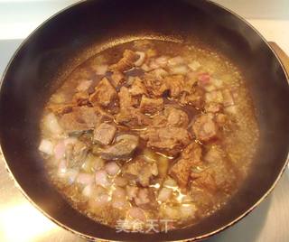 牛肉与咖喱真是绝配---牛肉咖喱饭的做法步骤:8