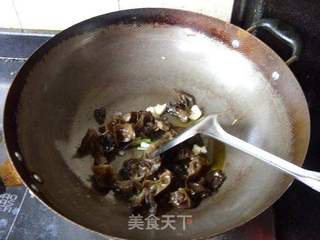 木耳娃娃菜的做法步骤:7
