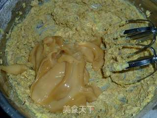 下午茶轻松做：牛奶焦糖夹心饼的做法步骤：6