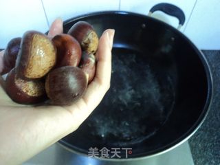 【巧剥板栗的三种方法】的做法步骤:2