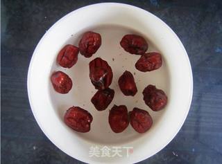银耳南瓜红枣羹的做法步骤:2
