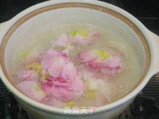鱼腥草木芙蓉花粥的做法步骤:5
