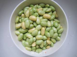 青豆红枣鸡汤的做法步骤：2