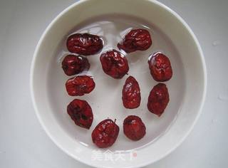 青豆红枣鸡汤的做法步骤:3