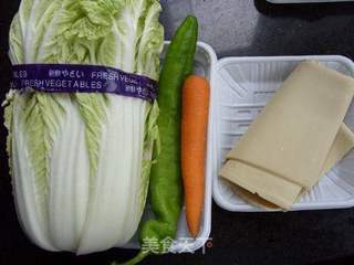 大白菜炒千张丝的做法步骤：1