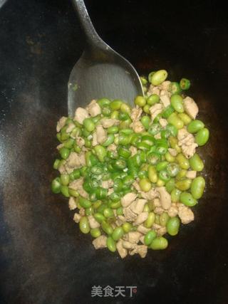 毛豆鸡丁的做法步骤：7