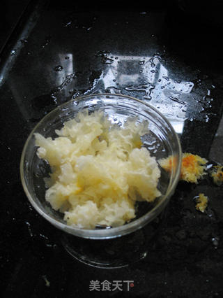 莲子雪耳糖水---解决秋燥的食谱的做法步骤:4