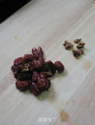 莲子雪耳糖水---解决秋燥的食谱的做法步骤:6
