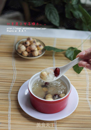 莲子雪耳糖水---解决秋燥的食谱的做法步骤:10