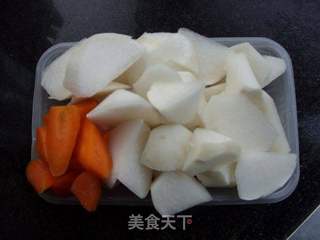 苏北风味--------辣萝卜烧肉的做法步骤:2