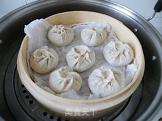 羊肉小笼包的做法步骤：8