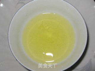 蜜豆蛋清炒牛奶的做法步骤:2