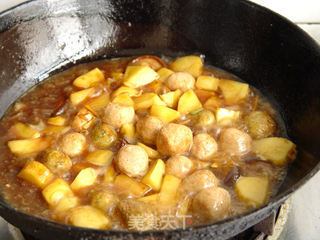 土豆炖肉丸的做法步骤：7