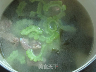 苦瓜海带排骨汤的做法步骤:9