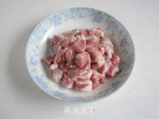 大葱五花肉的做法步骤:2