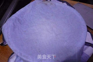 胡萝卜肉馅蒸饺的做法步骤:2