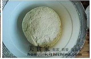 馋嘴小吃---里脊肉饼的做法步骤:6