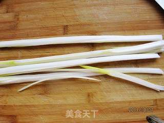 葱烧豆腐的做法步骤:2