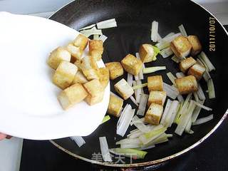葱烧豆腐的做法步骤:7