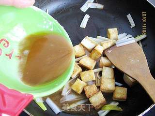 葱烧豆腐的做法步骤:9