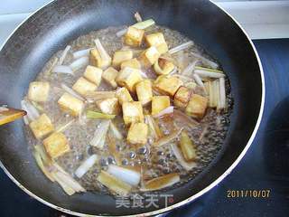 葱烧豆腐的做法步骤:10