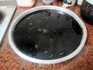 蜂蜜黑凉粉的做法步骤:5
