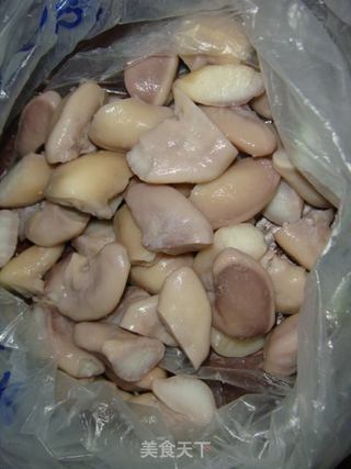 排骨菱角汤的做法步骤：3