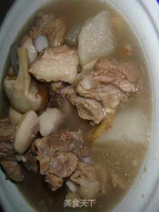 排骨菱角汤的做法步骤：8