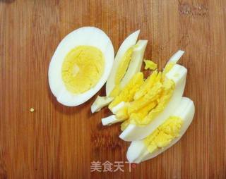 5分钟的营养早餐---金枪鱼迷你三明治的做法步骤:2