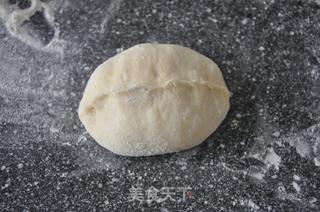 松软的红豆沙奶酥面包的做法步骤：8