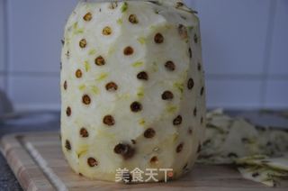 酸酸甜甜的 菠萝朗母牛角包的做法步骤：4