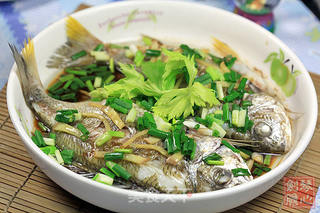 清蒸黄鳍鲷鱼（懒人版）的做法步骤：4