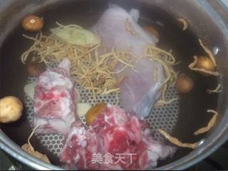 清润养胃 太子参无花果煲瘦肉的做法步骤:4
