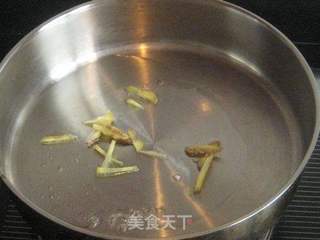 卷心菜炒虾的做法步骤：2