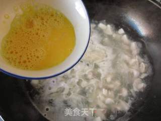 蛋蓉鲜鱼羮的做法步骤:12