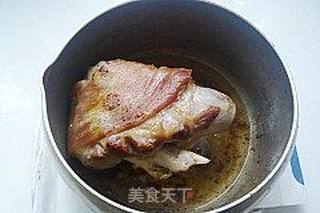 冰糖普洱炖蹄膀的做法步骤:3