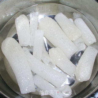 “ 蘑”力“食”足—鲜虾豆腐酿竹荪的做法步骤：2