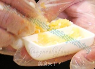 日式双色绝味海苔造型饭团的做法步骤:3