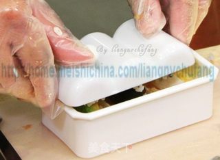日式双色绝味海苔造型饭团的做法步骤：11