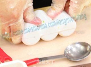 日式双色绝味海苔造型饭团的做法步骤:12