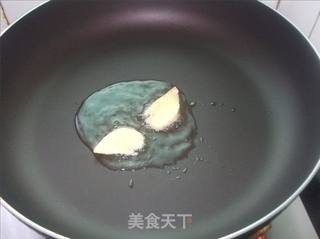 鱼骨牛奶 黄绿豆煲鱼骨汤的做法步骤:5