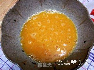 大人孩子都爱的——蟹肉棒玉子烧的做法步骤:3